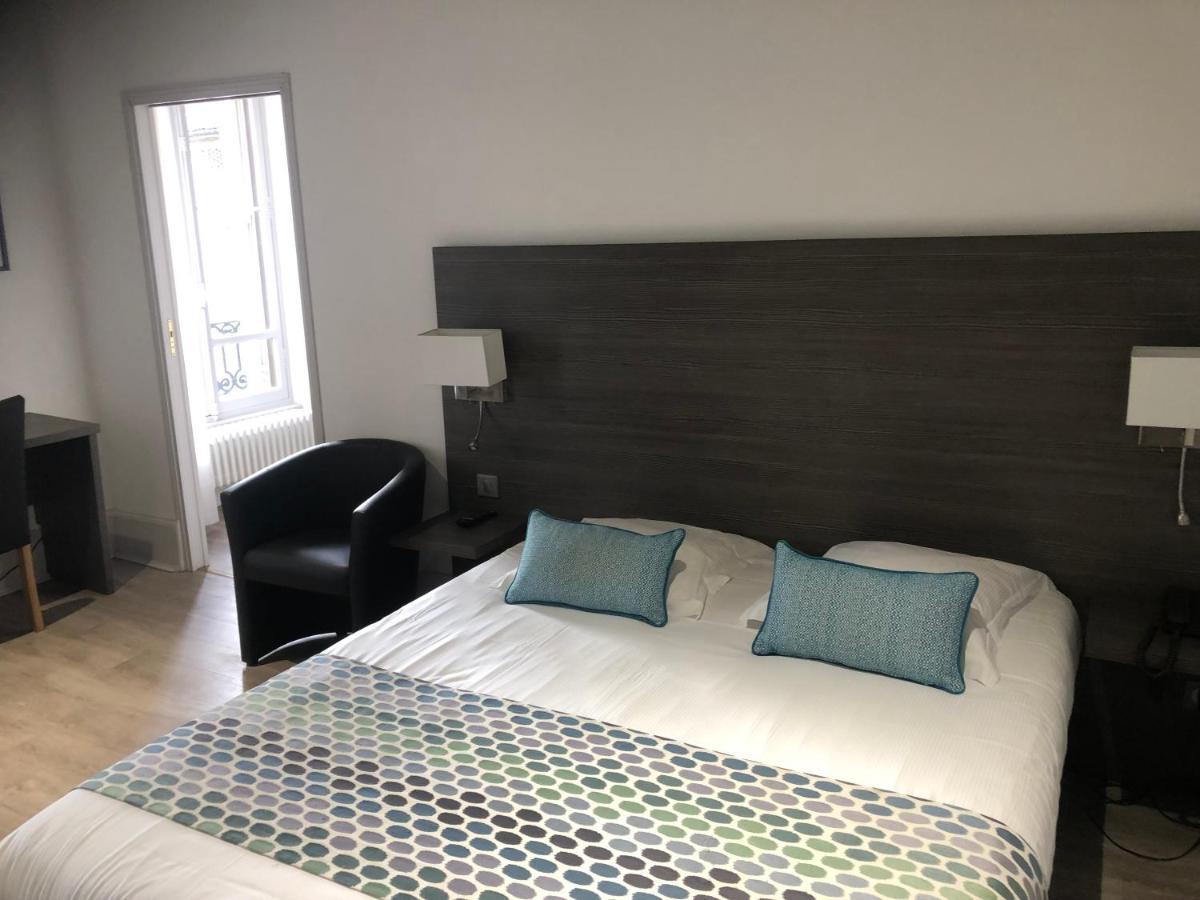 Hotel Montespan Bourbon-lʼArchambault Eksteriør bilde