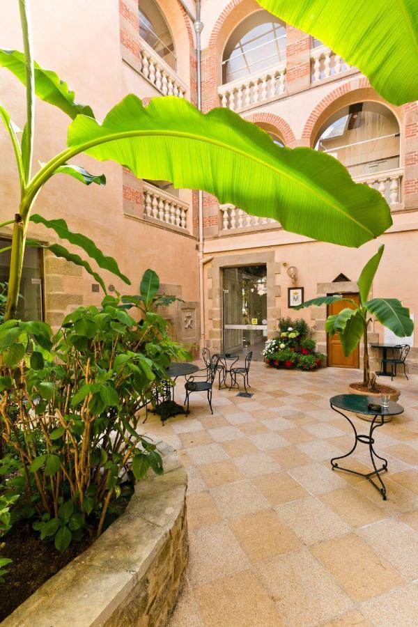 Hotel Montespan Bourbon-lʼArchambault Eksteriør bilde