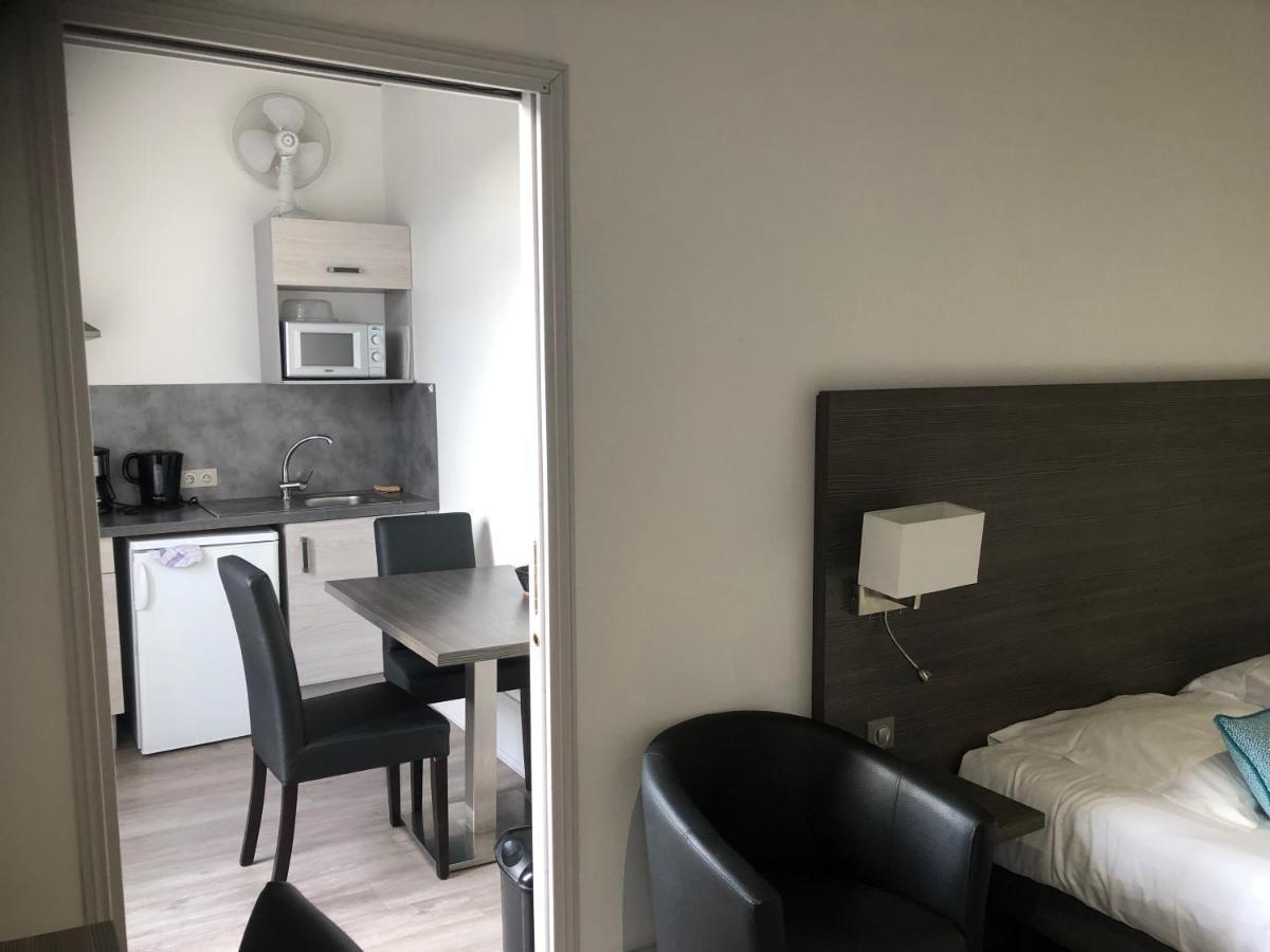 Hotel Montespan Bourbon-lʼArchambault Eksteriør bilde