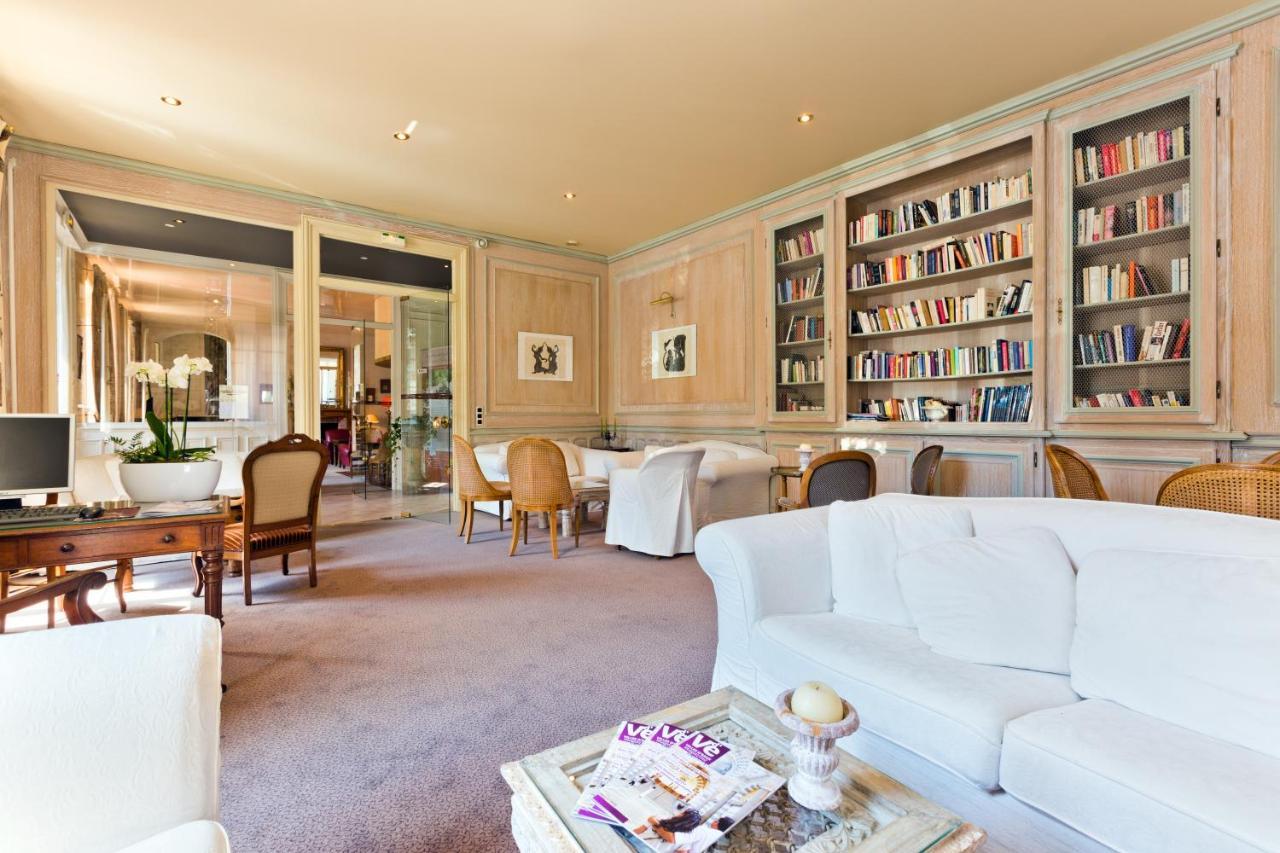 Hotel Montespan Bourbon-lʼArchambault Eksteriør bilde